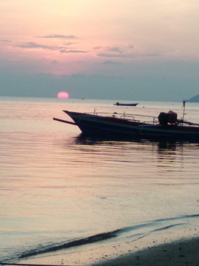 Sunset Guest House & Bar Bunaken Kültér fotó